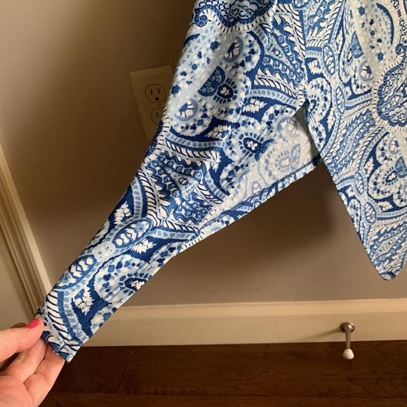 New Directions asymmetrical dress - Picture 4 of 9